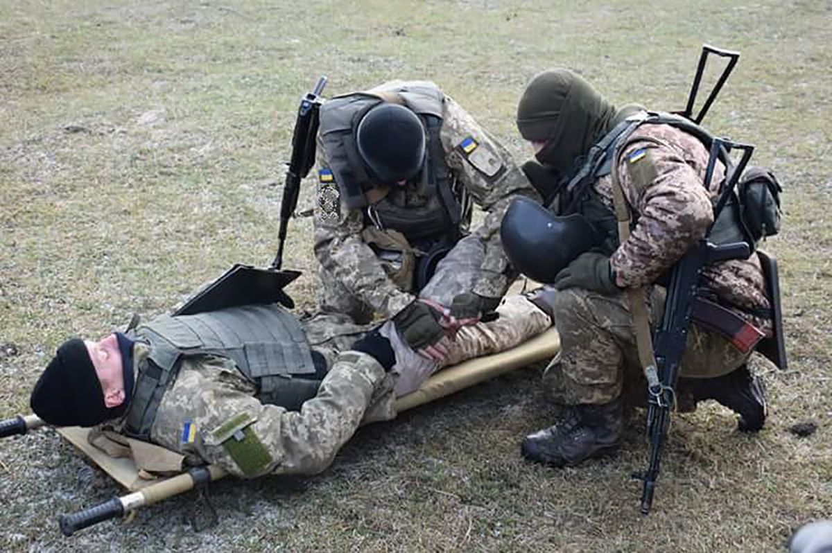 Проросійські бойовики поранили 3 українських військових на Донбасі
