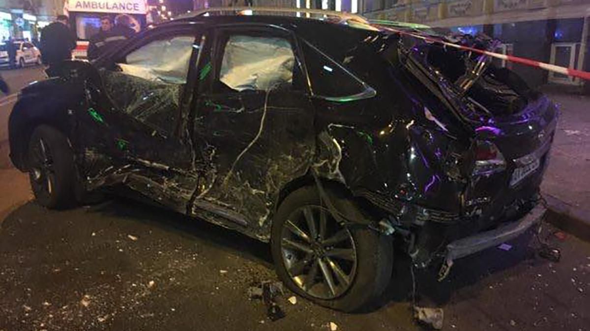 Суд зняв арешт з Lexus, яким Зайцева збила 11 людей Суд зняв арешт з Lexus, яким Зайцева збила 11 людей