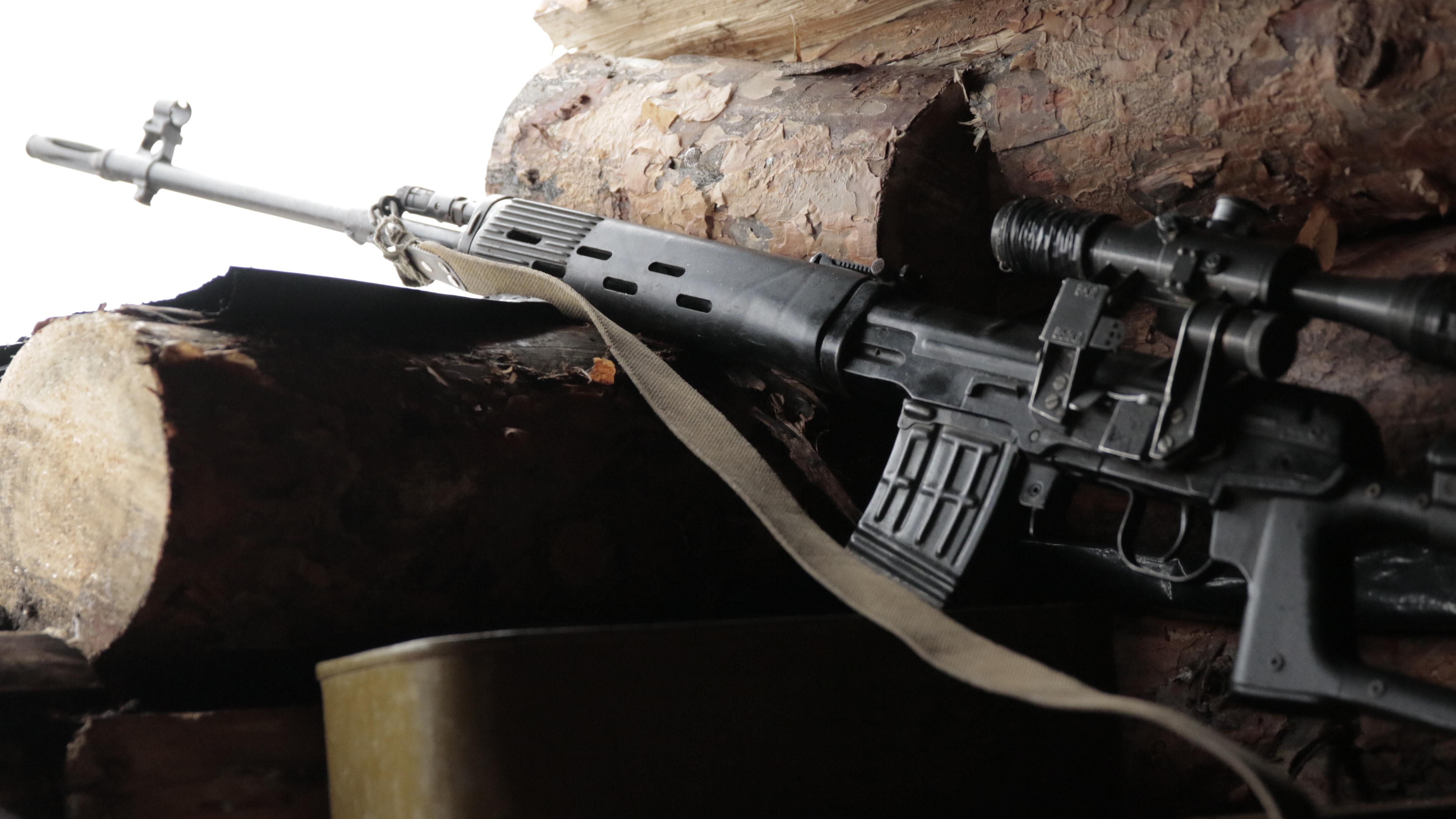 Як живуть люди під потужними обстрілами у Водяному: шокуючі фото та відео Як живуть люди під потужними обстрілами у Водяному: шокуючі фото та відео