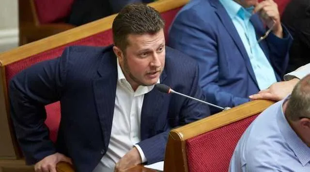 Антон Яценко Антон Яценко