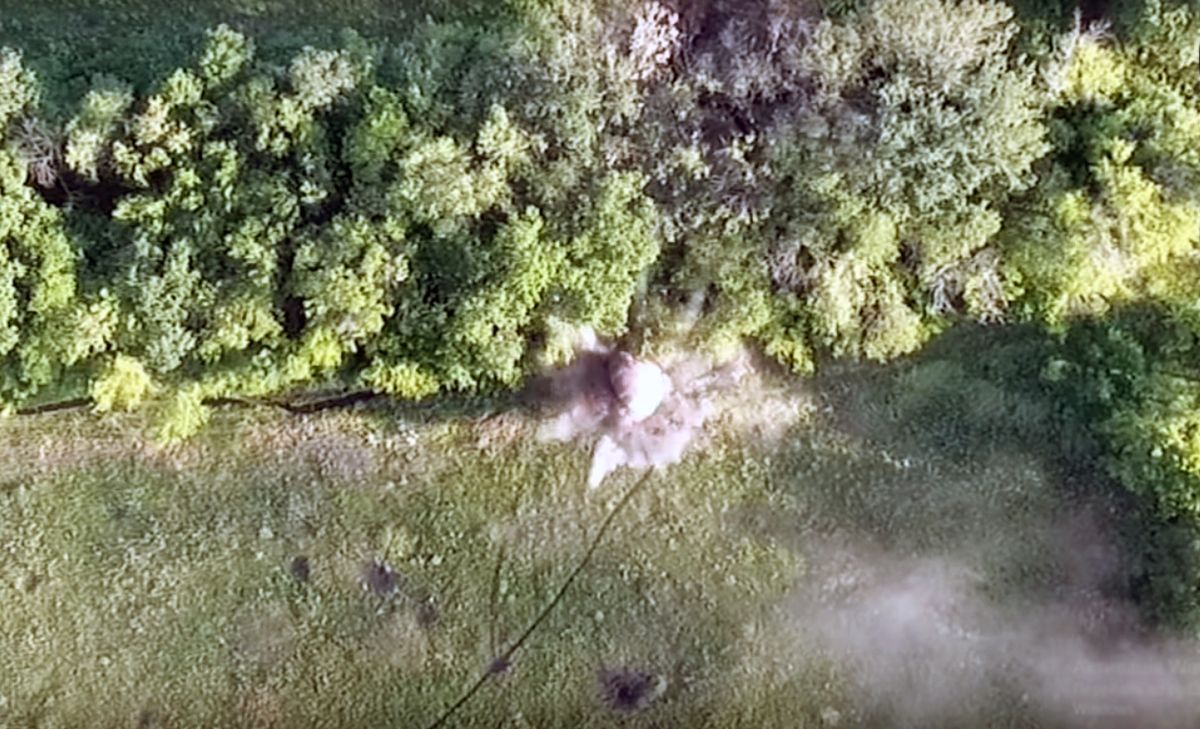 Яркие удары украинских военных по боевикам: появилось видео, снятое до перемирия