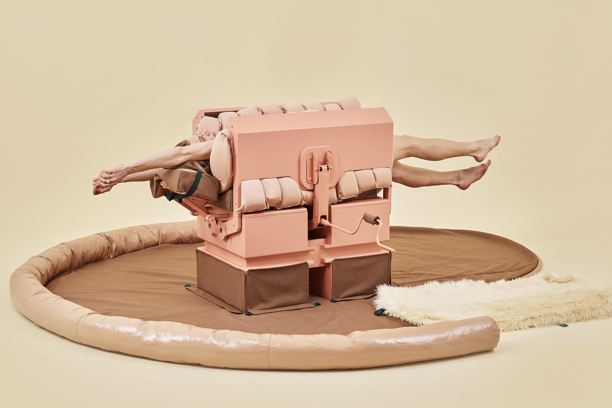 В США разработали устройство для объятий В США разработали устройство для объятий