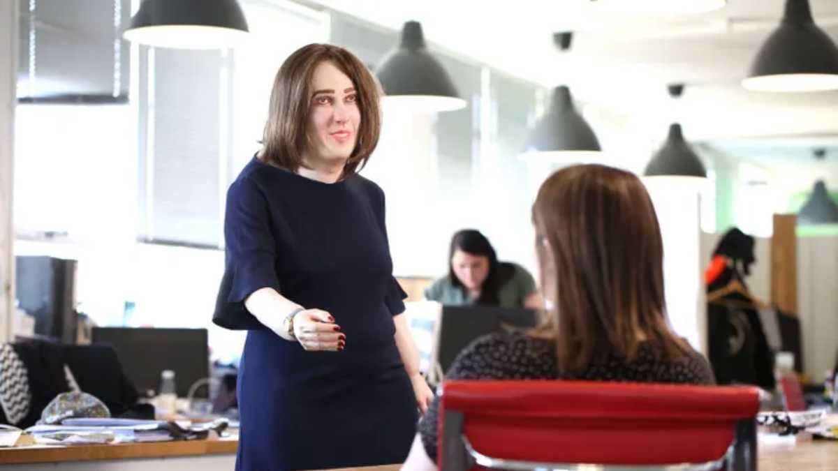 Як виглядатиме офісний працівник майбутнього: вчені створили реалістичну ляльку Як виглядатиме офісний працівник майбутнього: вчені створили реалістичну ляльку