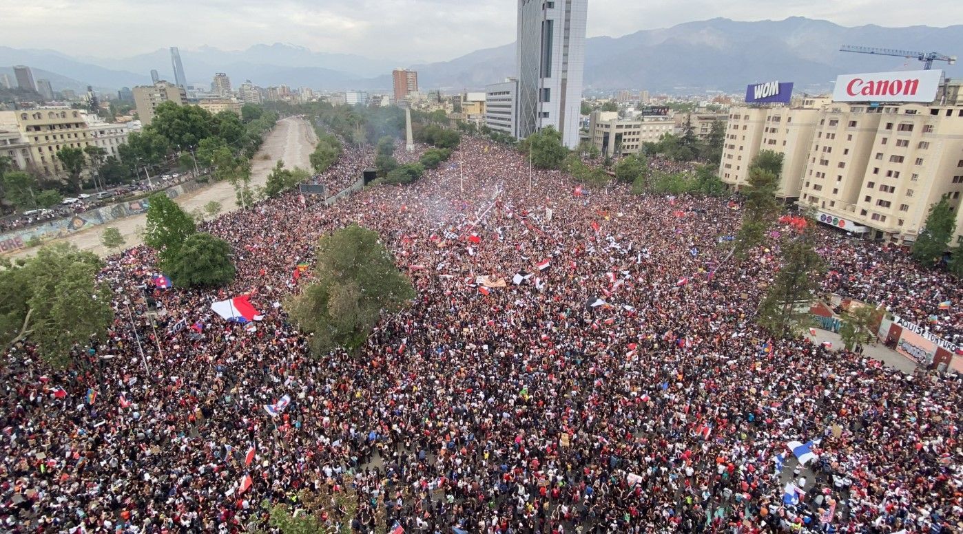 Президент Чилі скасував надзвичайний стан в країні Президент Чилі скасував надзвичайний стан в країні