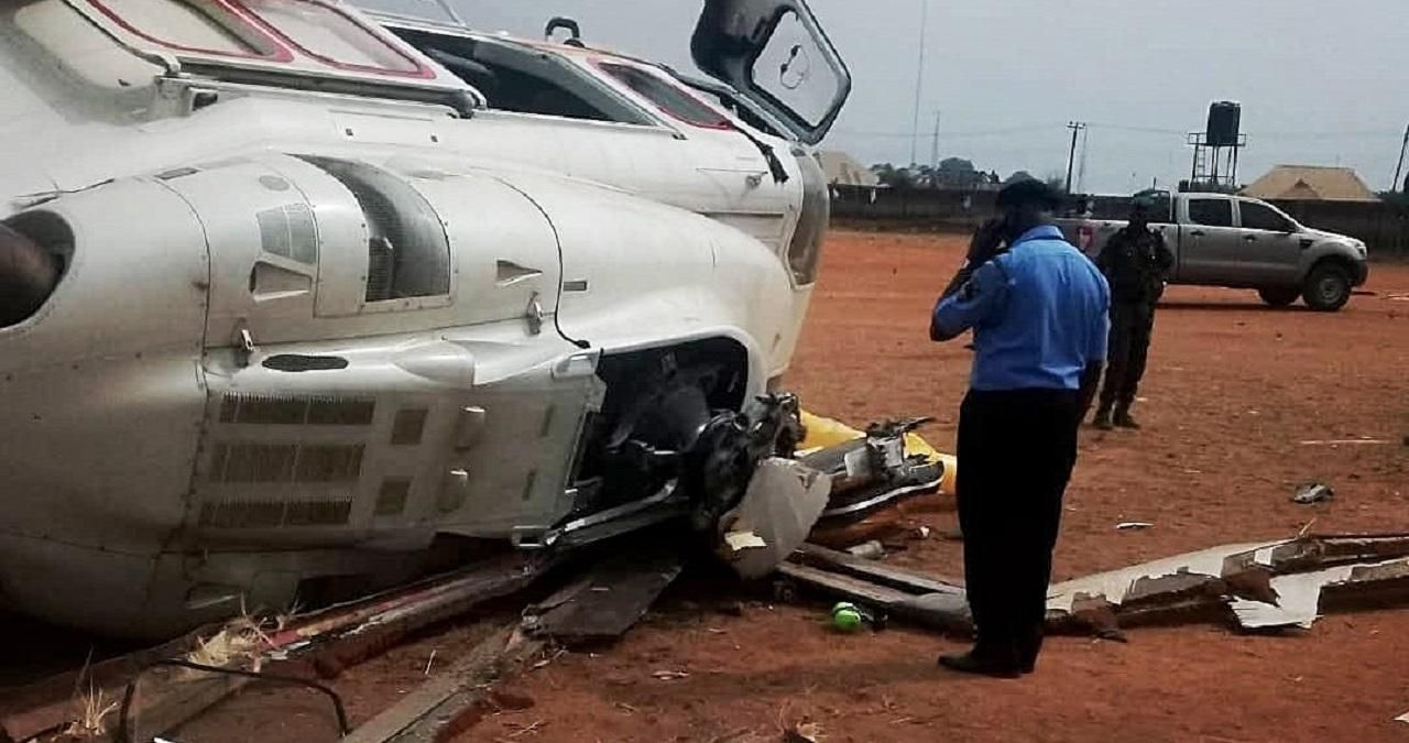 Вертолет президентского кортежа разбился в Колумбии: погибли 6 человек – фото Вертолет президентского кортежа разбился в Колумбии: погибли 6 человек – фото