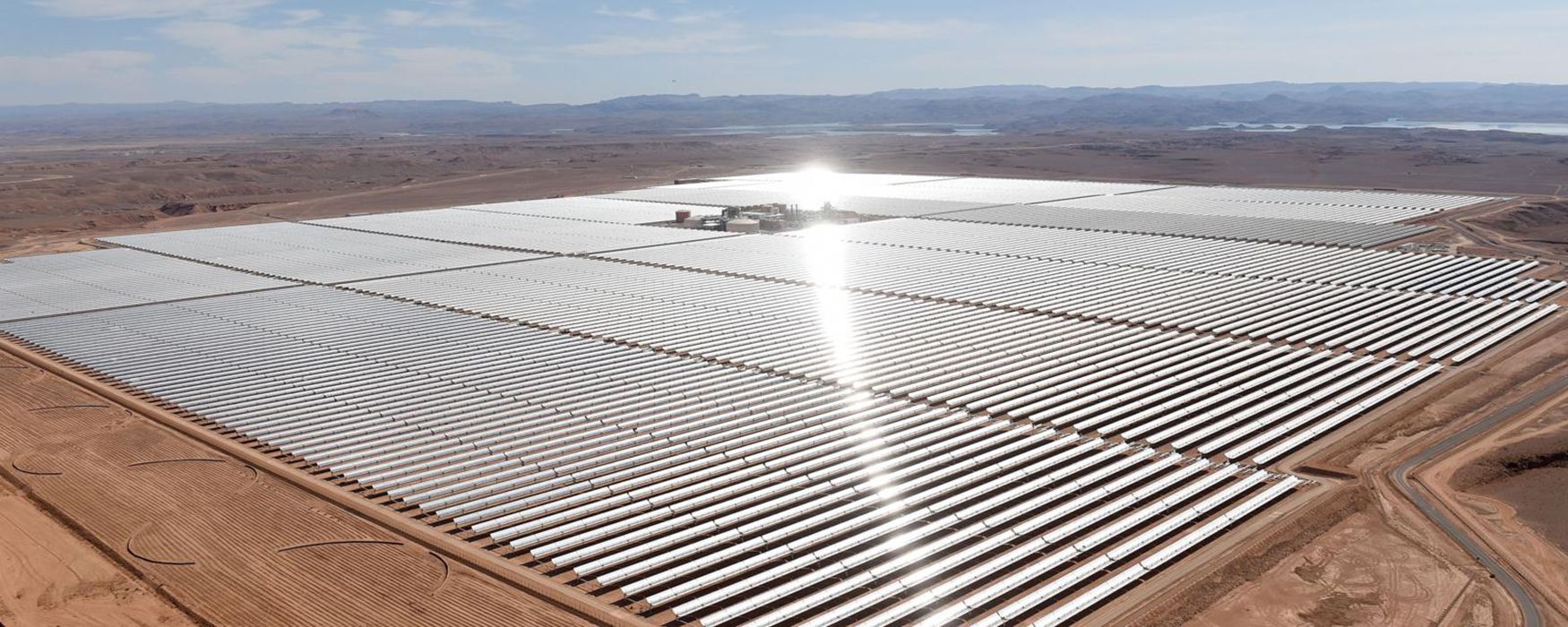 Найбільша в Африці сонячна електростанція побудована: на що вона здатна – відео