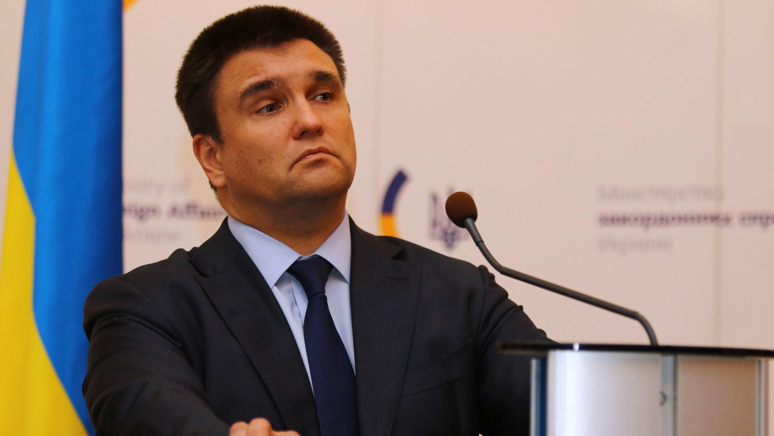 Нокаут добровольческому движению, – Климкин о признании "Азова" террористами в США Нокаут добровольческому движению, – Климкин о признании "Азова" террористами в США