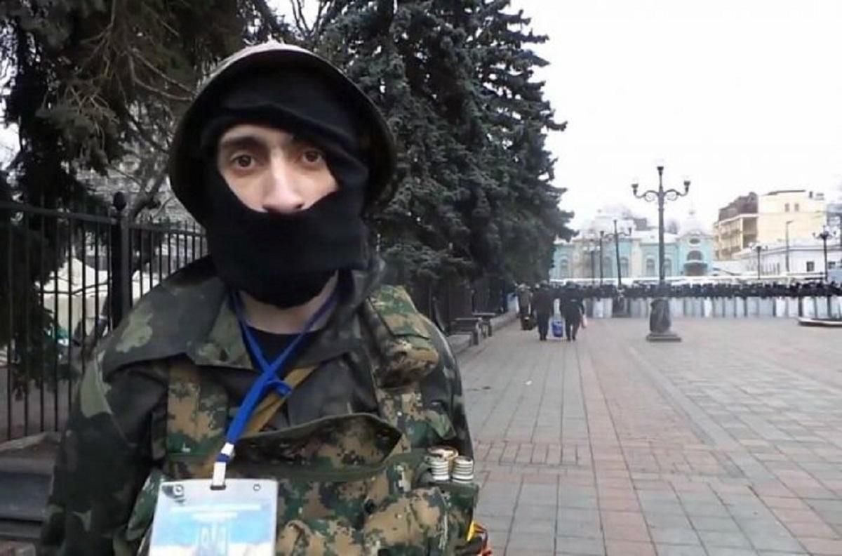 Харковом розгулював антимайданівець "Топаз": його впізнали місцеві жителі – відео 18+ Харковом розгулював антимайданівець "Топаз": його впізнали місцеві жителі – відео 18+