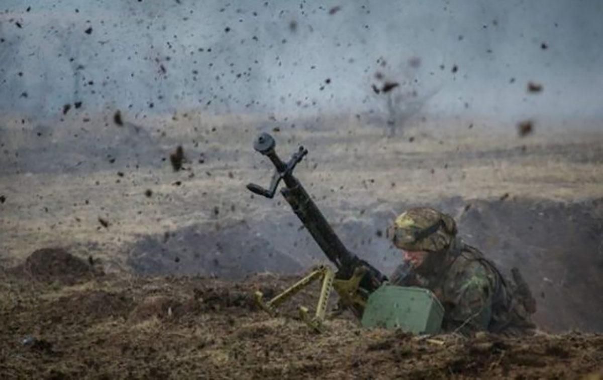 Бойовики продовжують гатити по позиціях ЗСУ: обстріляли Зайцеве і Кримське
