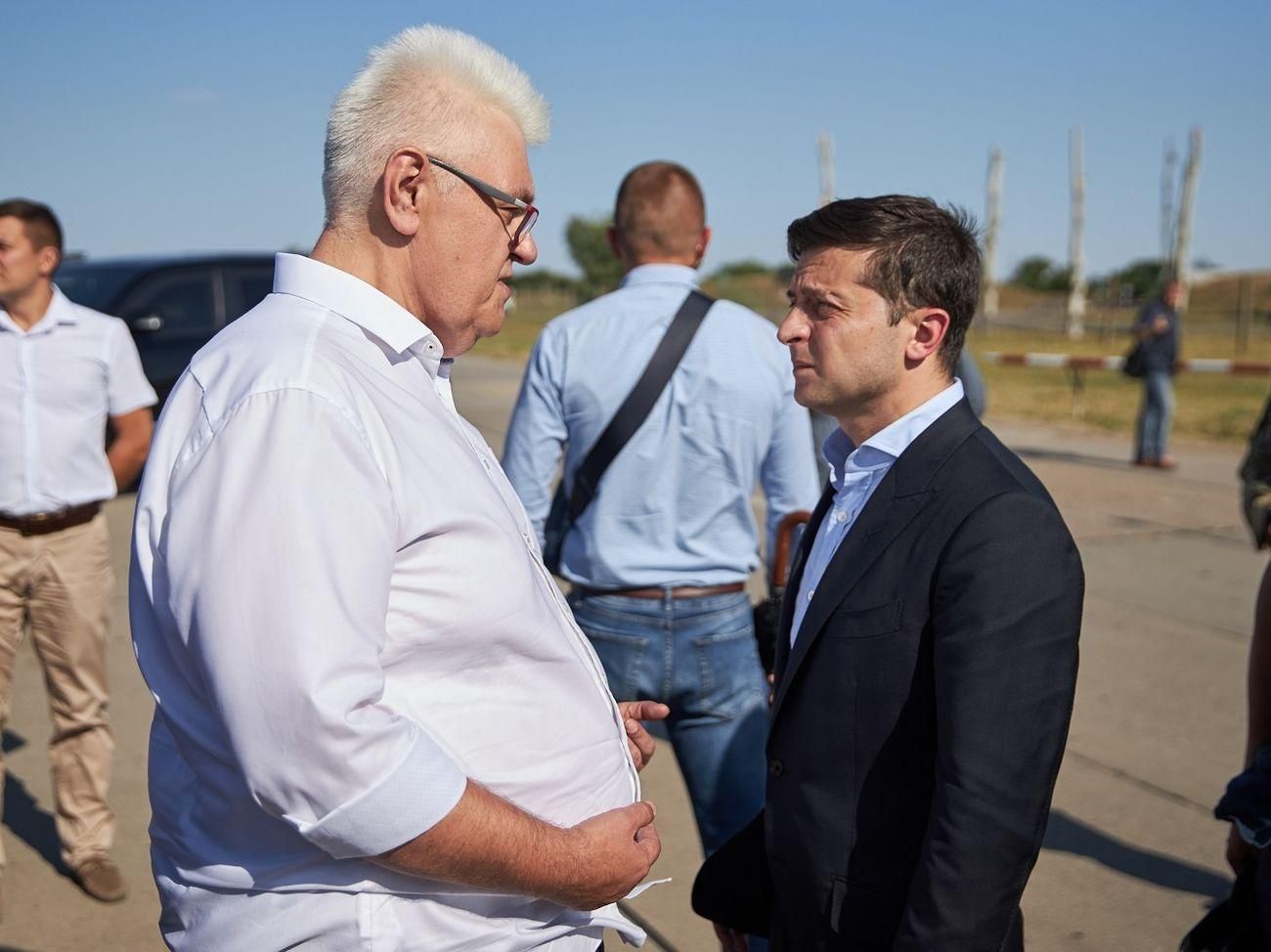 Сивохо пообіцяв "неминучий мир" попри "стару обридлу політику войовничої меншості" Сивохо пообіцяв "неминучий мир" попри "стару обридлу політику войовничої меншості"