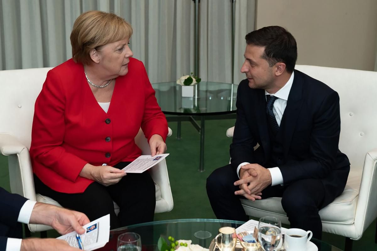 Зеленський поспілкувався з Меркель: про що говорили
