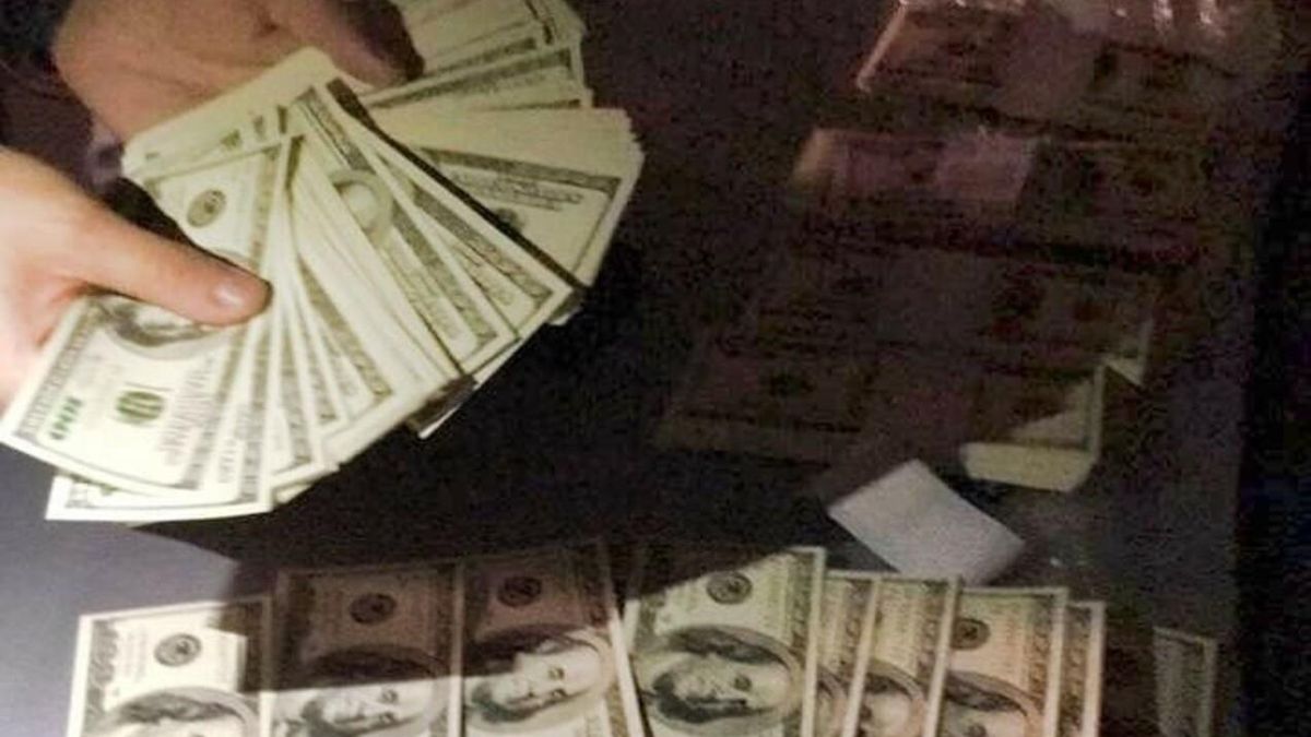 "Друг президента" вимагав 1 500 000 доларів за посаду "Друг президента" вимагав 1 500 000 доларів за посаду
