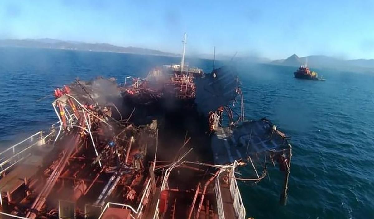 На российском танкере в Находке произошел взрыв, есть погибшие: первые фото, видео