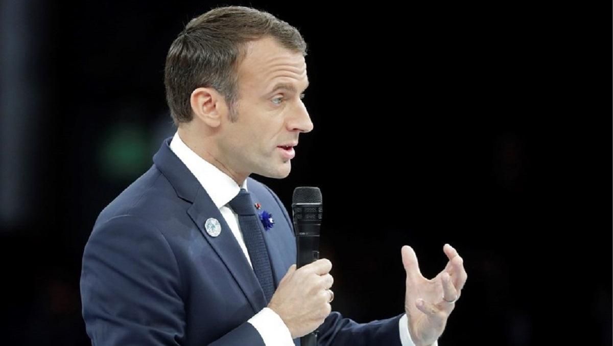 Еще одна страна пожаловалась на скандальное заявление Макрона о "нелегальных бандах" Еще одна страна пожаловалась на скандальное заявление Макрона о "нелегальных бандах"