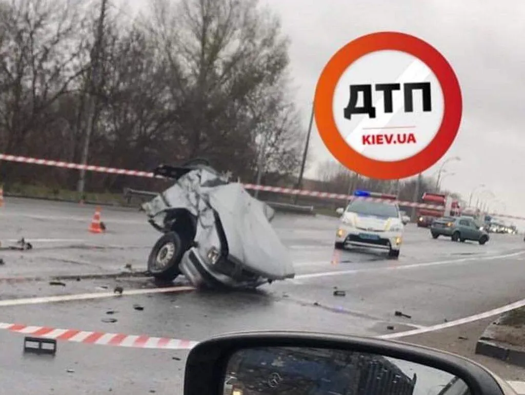 ДТП Київ аварія жертви зіткнулися автомобілі в Києві 3 листопада