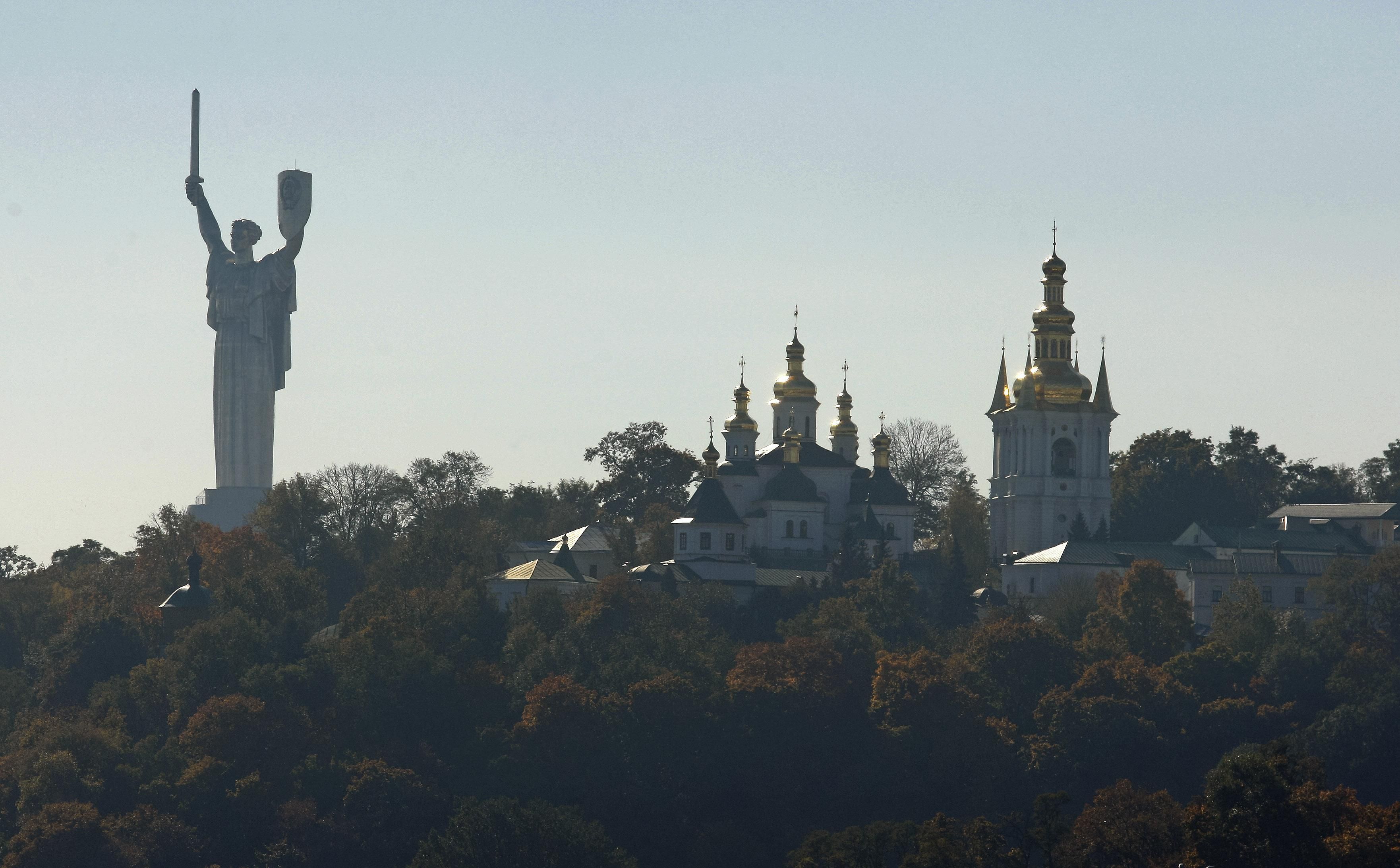 В Киеве предупреждают об усилении ветра и объявили "желтый" уровень опасности
