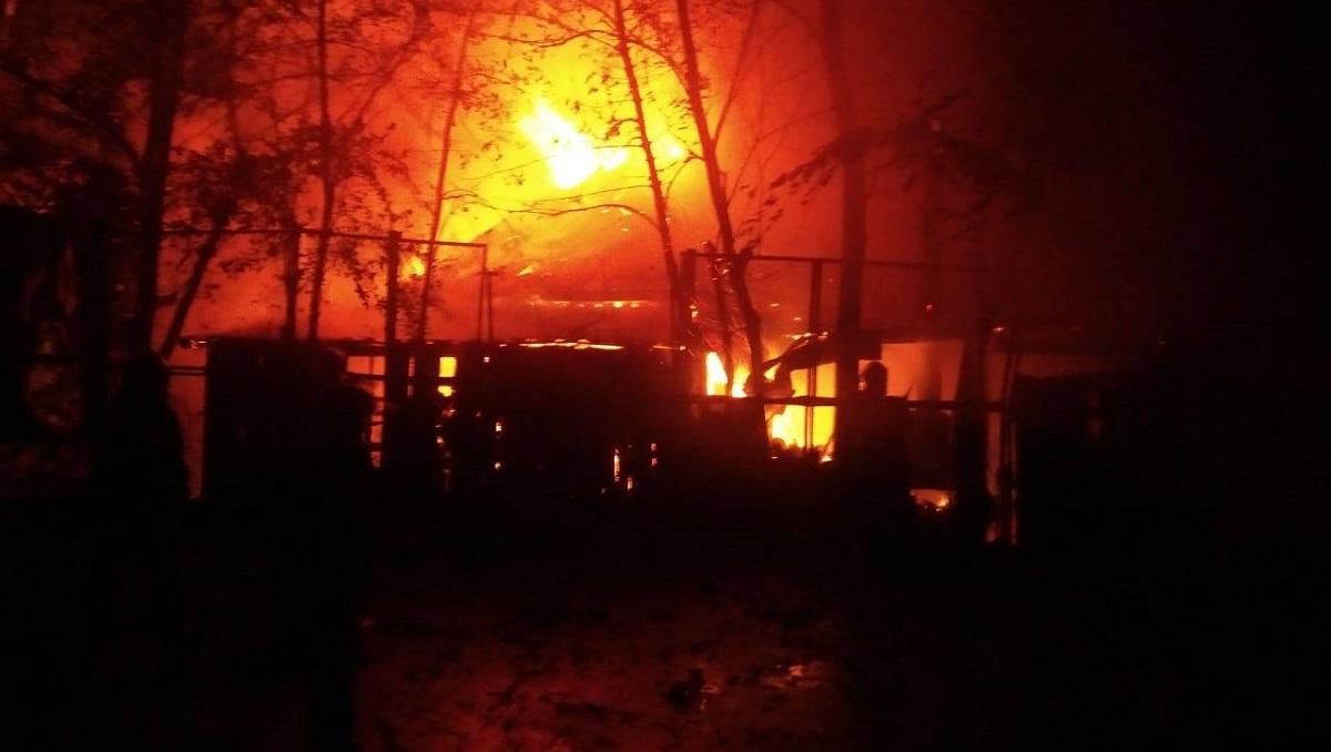 В Ровно произошел масштабный пожар в одном из местных ресторанов: фото
