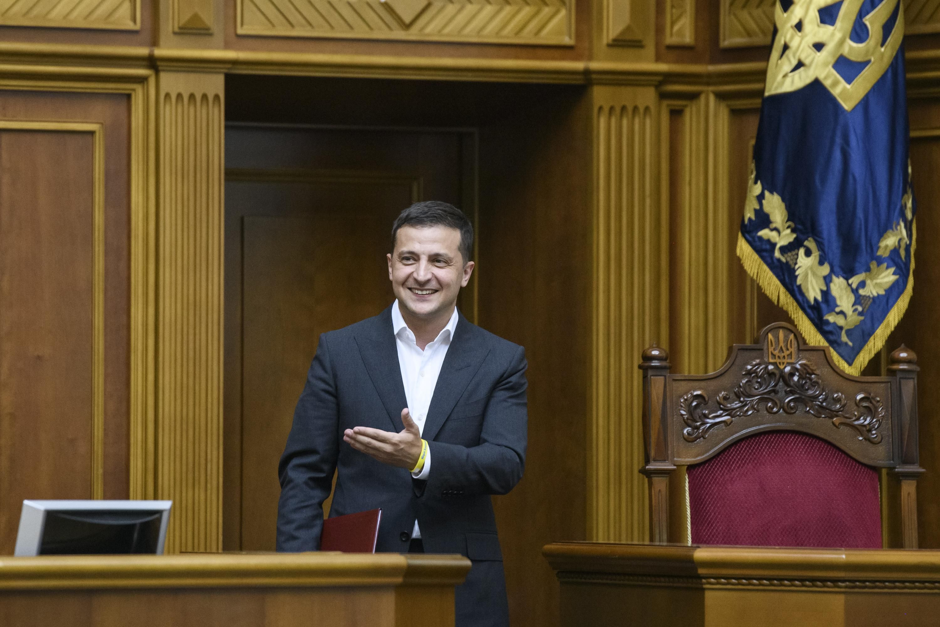 Чи змусять депутатів працювати штрафи і безгрошів'я: думка політолога Чи змусять депутатів працювати штрафи і безгрошів'я: думка політолога