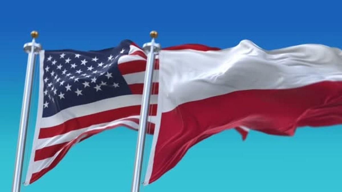 Между США и Польшей заработал безвизовый режим Между США и Польшей заработал безвизовый режим