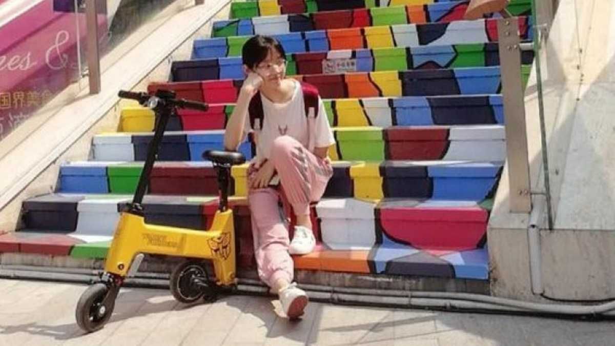 Xiaomi выпустила компактный элекроскутер: фото Xiaomi выпустила компактный элекроскутер: фото