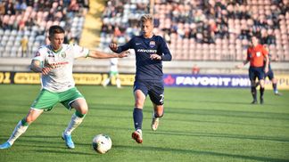 "Карпаты" спасли ничью против "Мариуполя" благодаря пенальти на последней минуте: видео