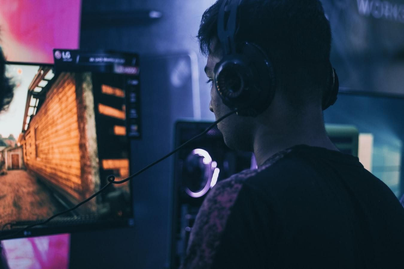 Комендантська година для геймерів: в Китаї підліткам заборонили грати вночі Комендантська година для геймерів: в Китаї підліткам заборонили грати вночі