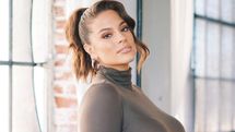 Модель plus-size Эшли Грэм рассекретила пол своего первенца