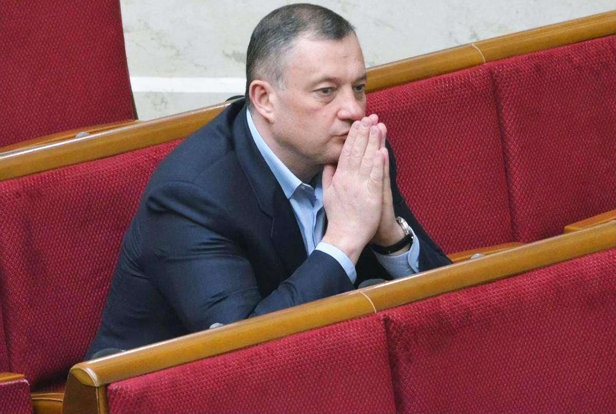 За Дубневича внесли залог, но нардепа все равно забрали в СИЗО, – адвокат За Дубневича внесли залог, но нардепа все равно забрали в СИЗО, – адвокат