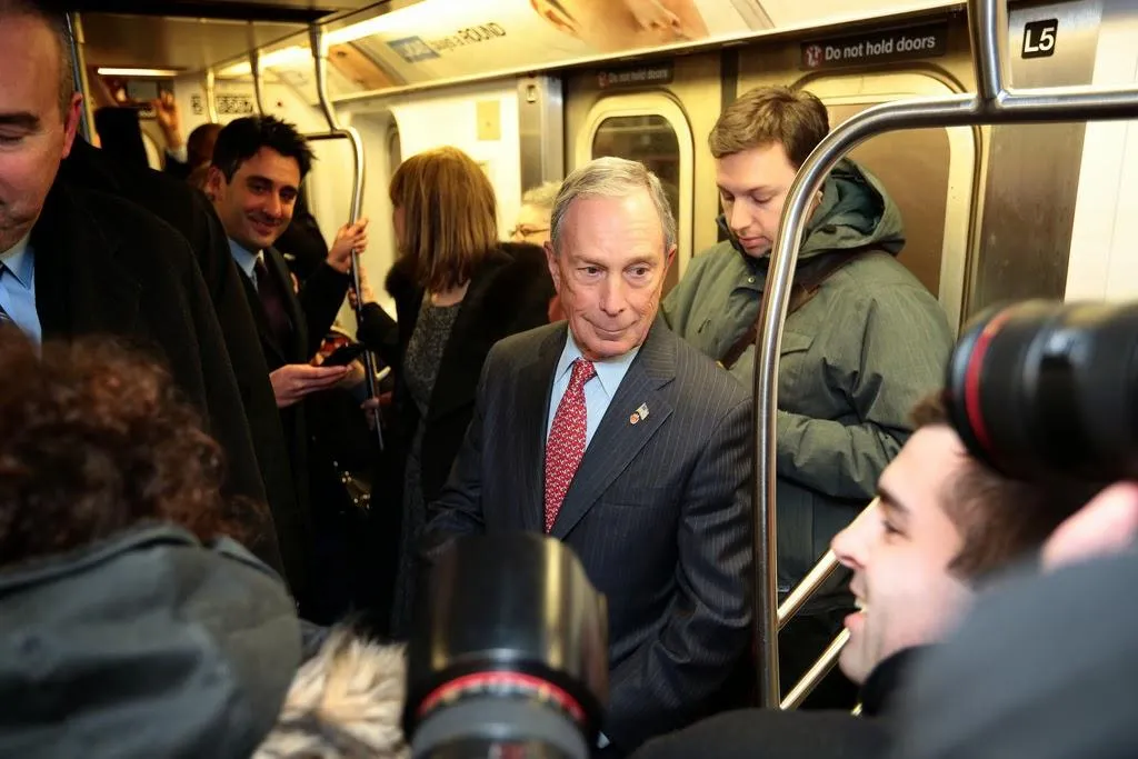 Майкл Блумберг у метро Майкл Блумберг у метро