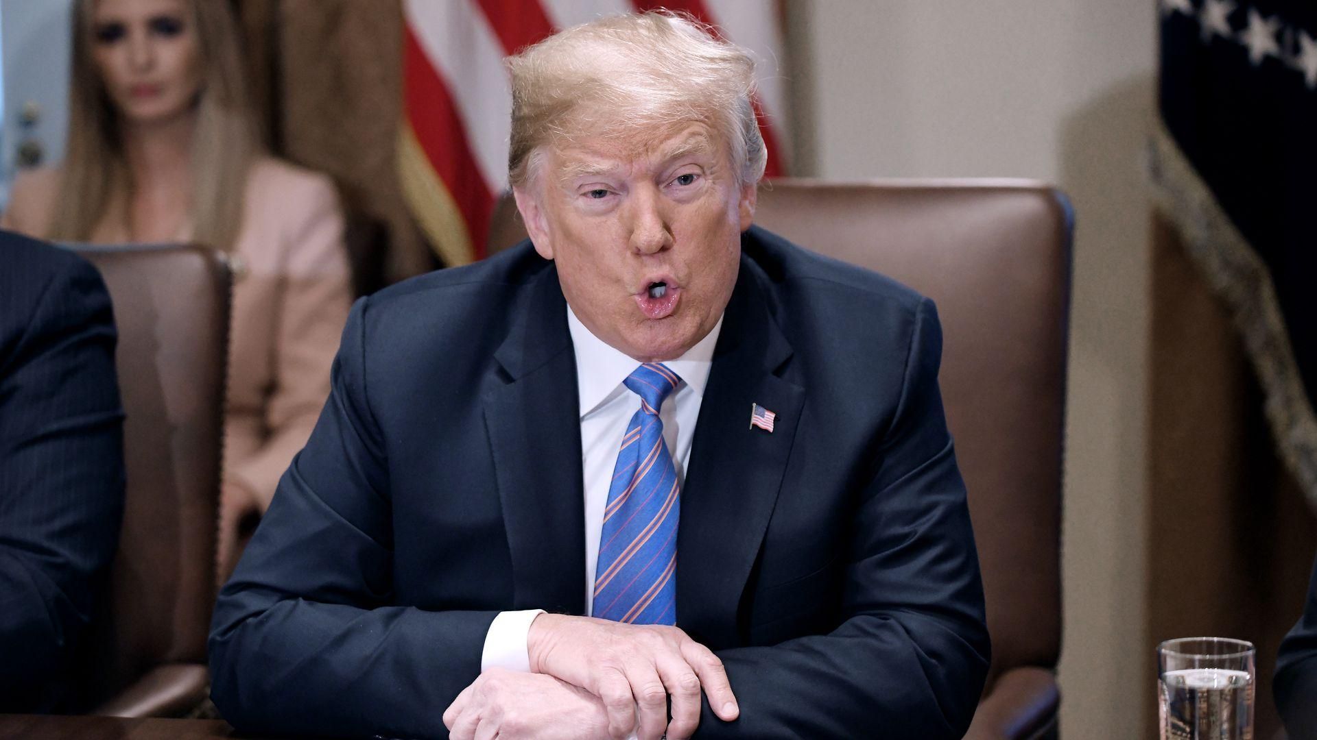 Трамп может приехать к Путину на парад, – CNN Трамп может приехать к Путину на парад, – CNN