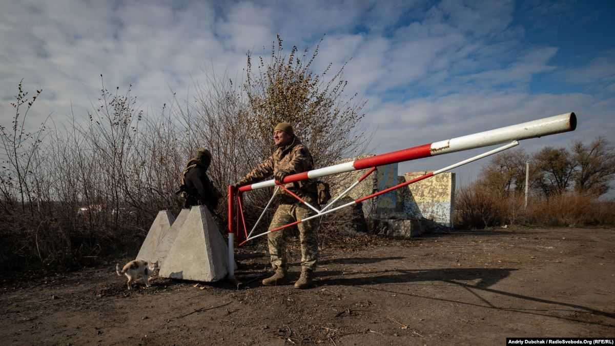 Россия и ОБСЕ отреагировали на начало разведения войск возле Петровского