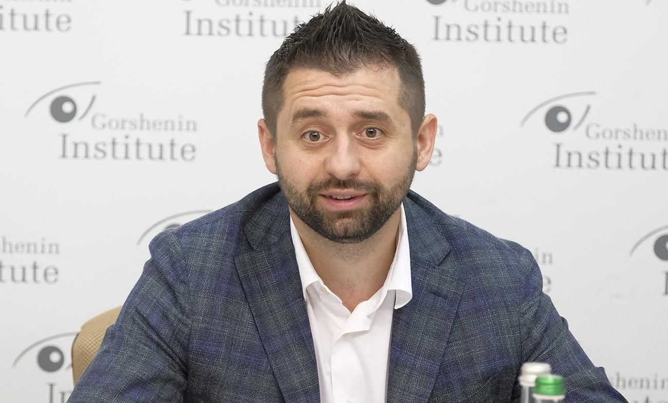 Арахамія пояснив, чим Україні загрожує вихід з мінських угод Арахамія пояснив, чим Україні загрожує вихід з мінських угод