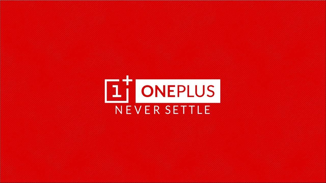 Непредставлений смартфон OnePlus 8 Pro засвітився на живому фото Непредставлений смартфон OnePlus 8 Pro засвітився на живому фото