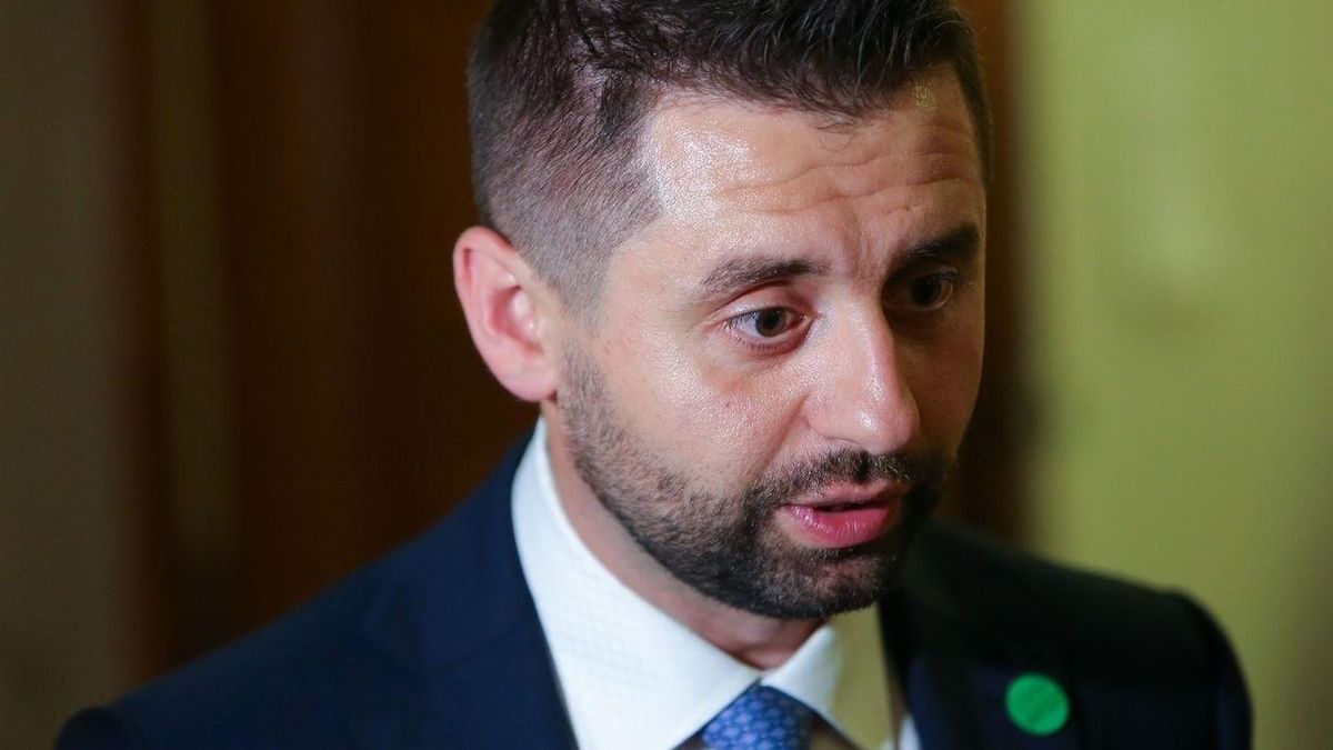 Арахамія: Треба говорити з Путіним, щоб вийти з Мінська Арахамія: Треба говорити з Путіним, щоб вийти з Мінська