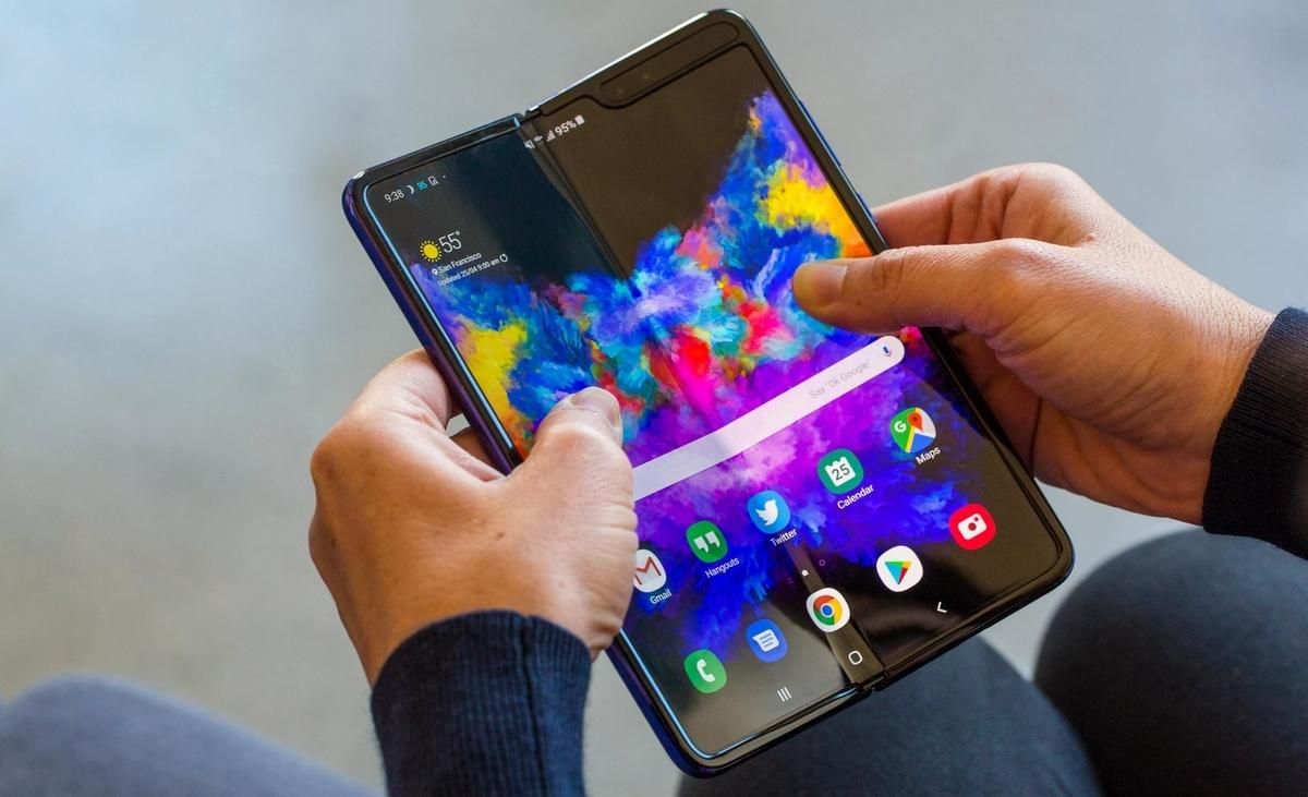 Samsung Galaxy Fold в Україні – коли можна купити гнучкий телефон