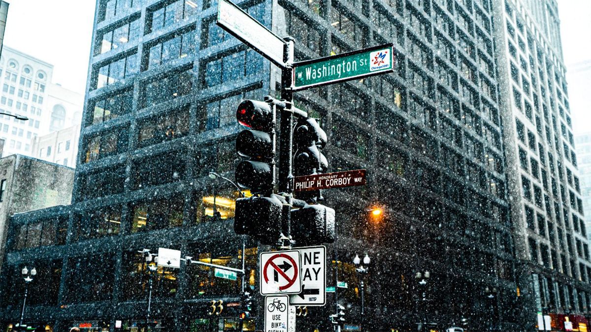Чикаго рекордно засипало снігом: фото, відео