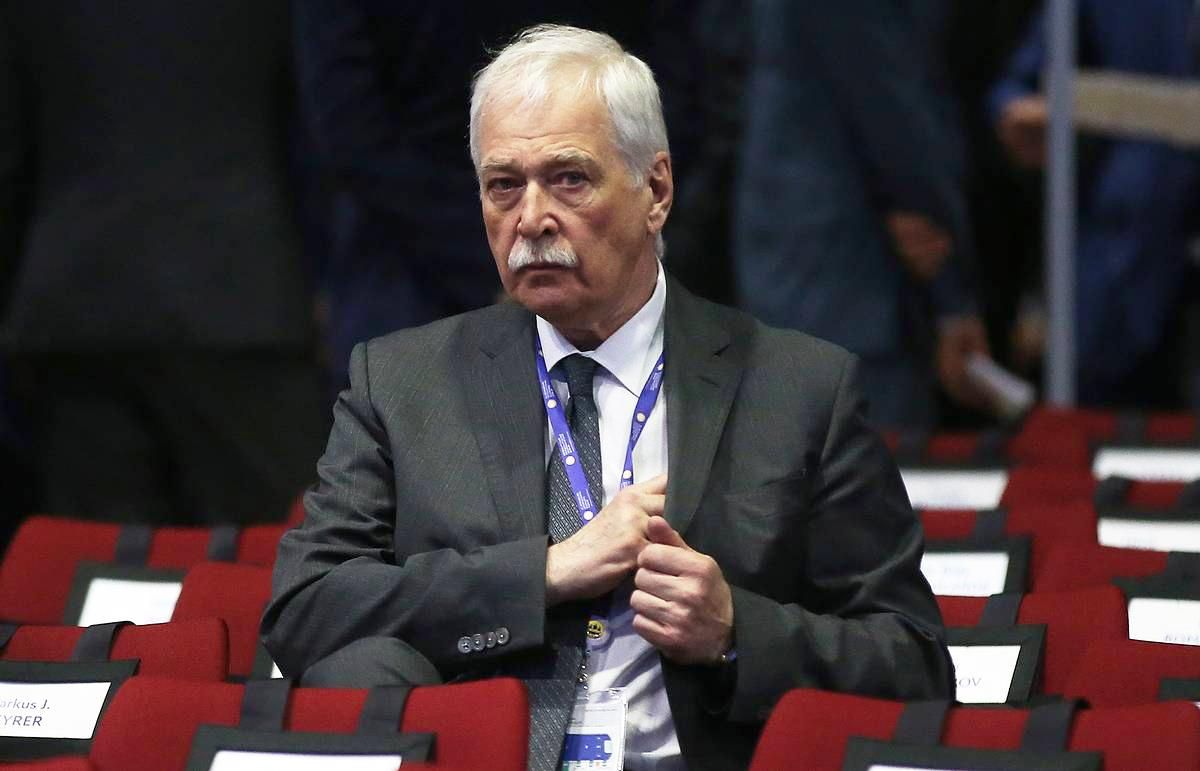 Росія хоче, щоб Україна продовжила і закріпила особливий статус Донбасу в Конституції Росія хоче, щоб Україна продовжила і закріпила особливий статус Донбасу в Конституції