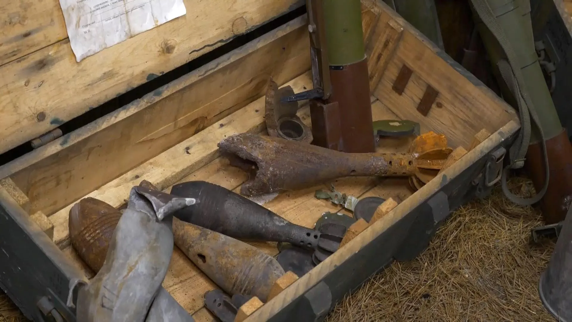 Зброя з війни на Донбасі Зброя з війни на Донбасі