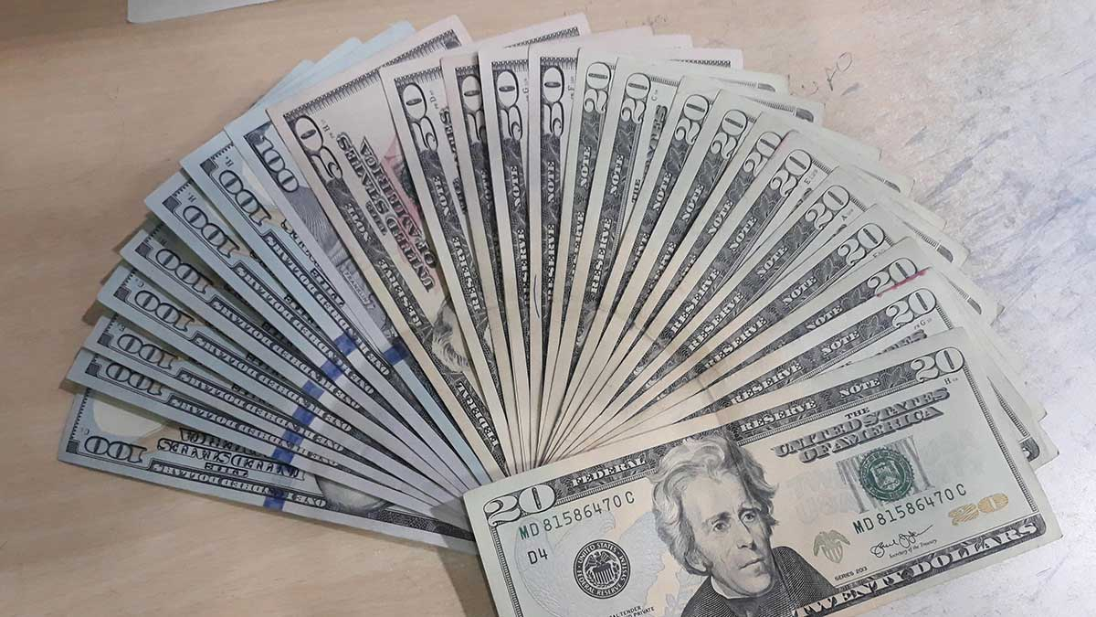 Наличный курс валют на 13.11.2019: курс доллара и евро