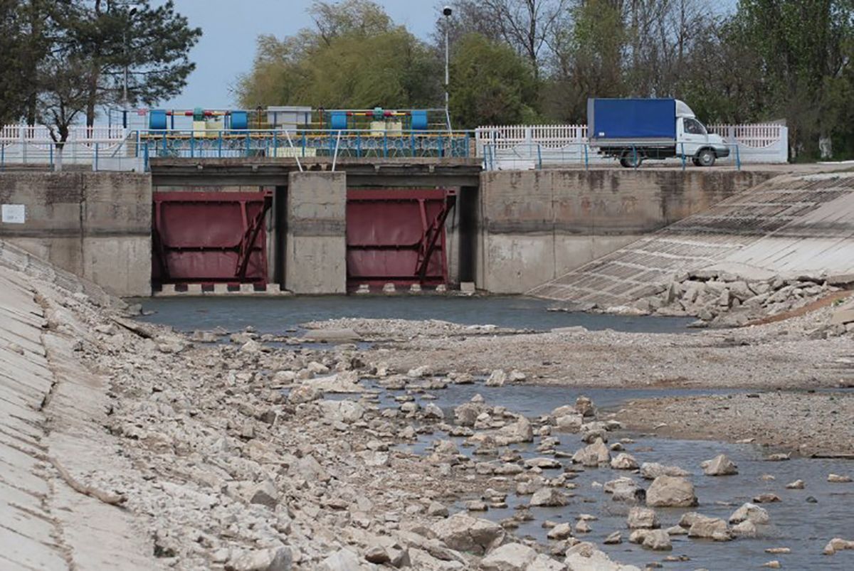 У Зеленского заявили, что не видят оснований подавать воду в Крым