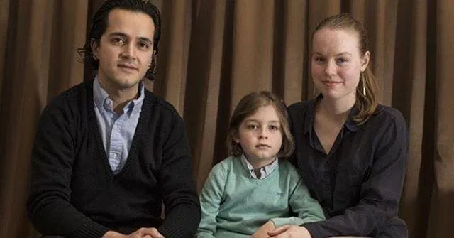 Вундеркінд Лоран Сімон з батьками Вундеркінд Лоран Сімон з батьками