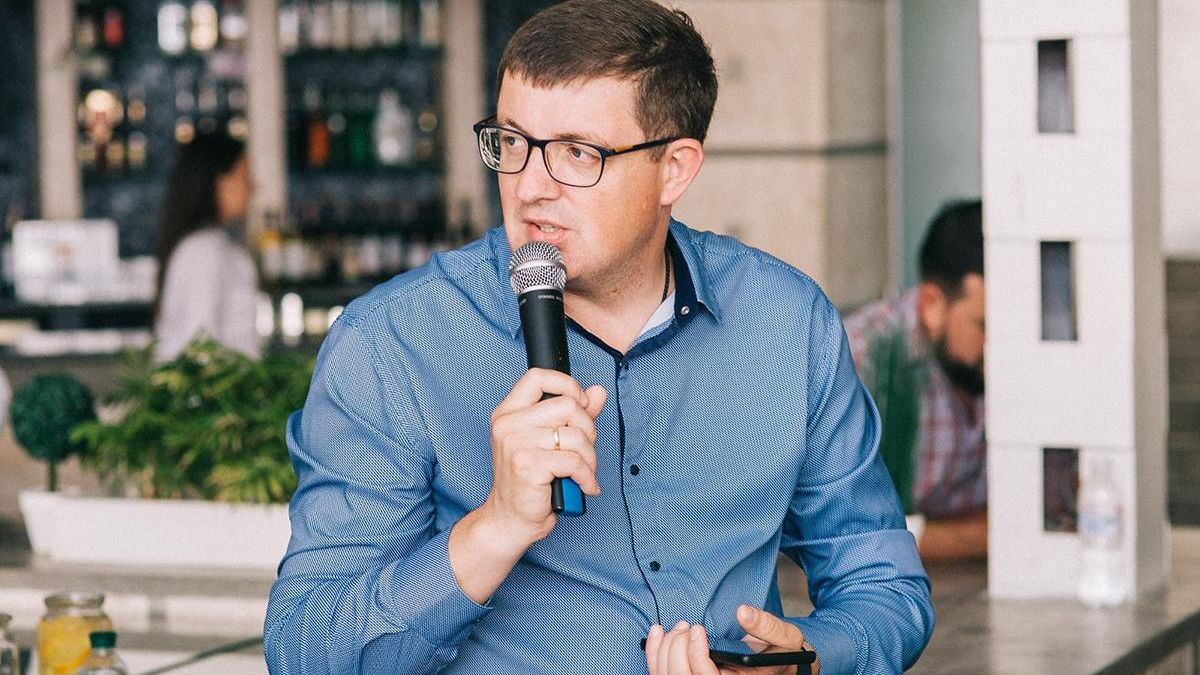 "Слуга народу" розглядав напівголі сідниці в Раді: фотодоказ "Слуга народу" розглядав напівголі сідниці в Раді: фотодоказ