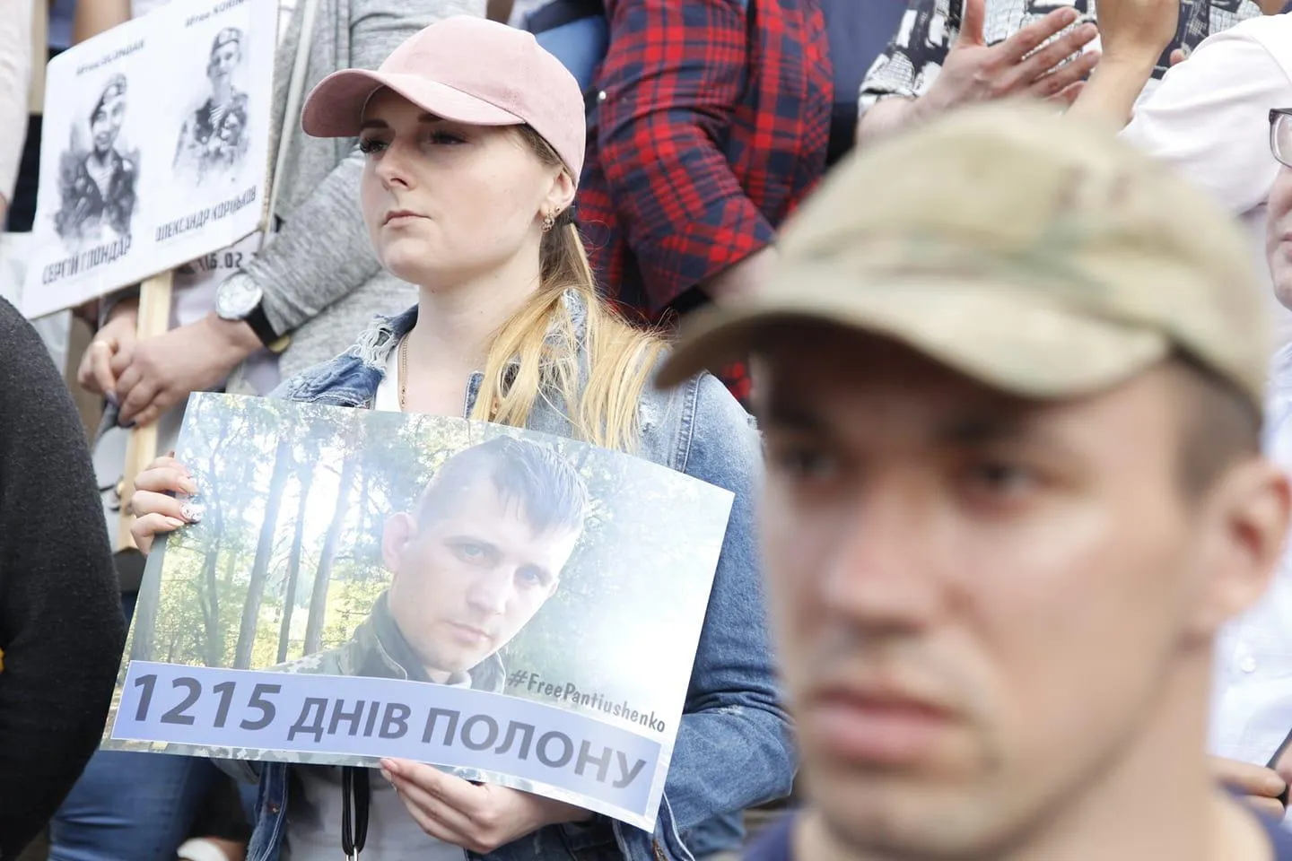 Дружина з надією продовжує чекати Богдана з полону