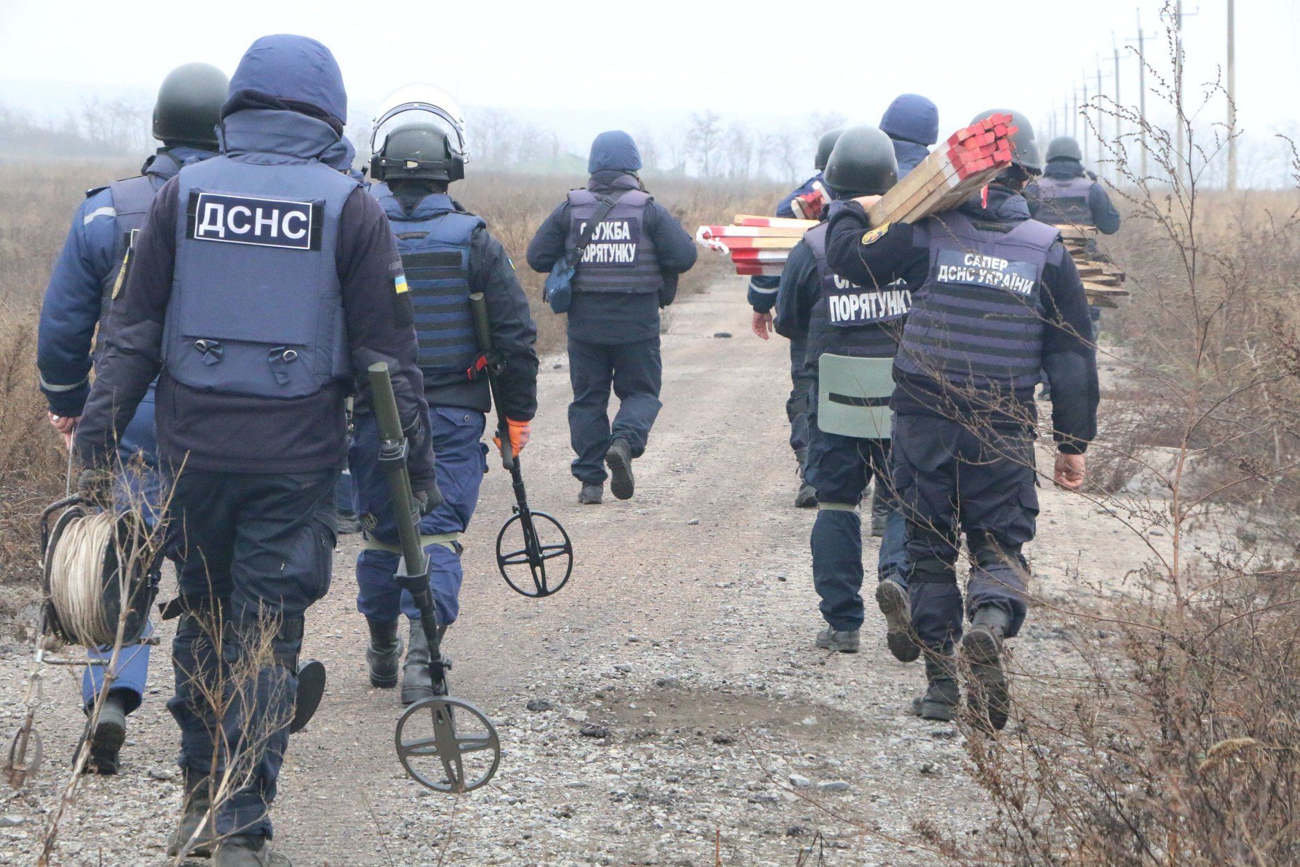 Разведение сил на Донбассе: как реагируют местные жители