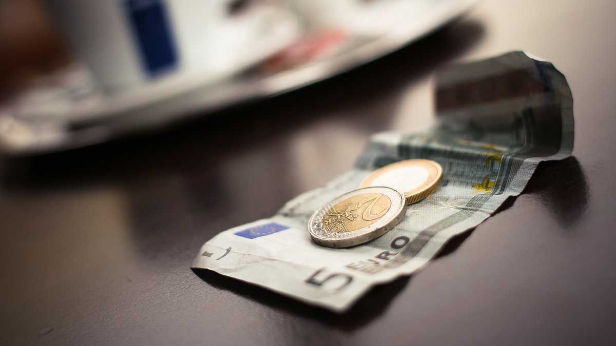 Готівковий курс валют на 15.11.2019: курс долару та євро