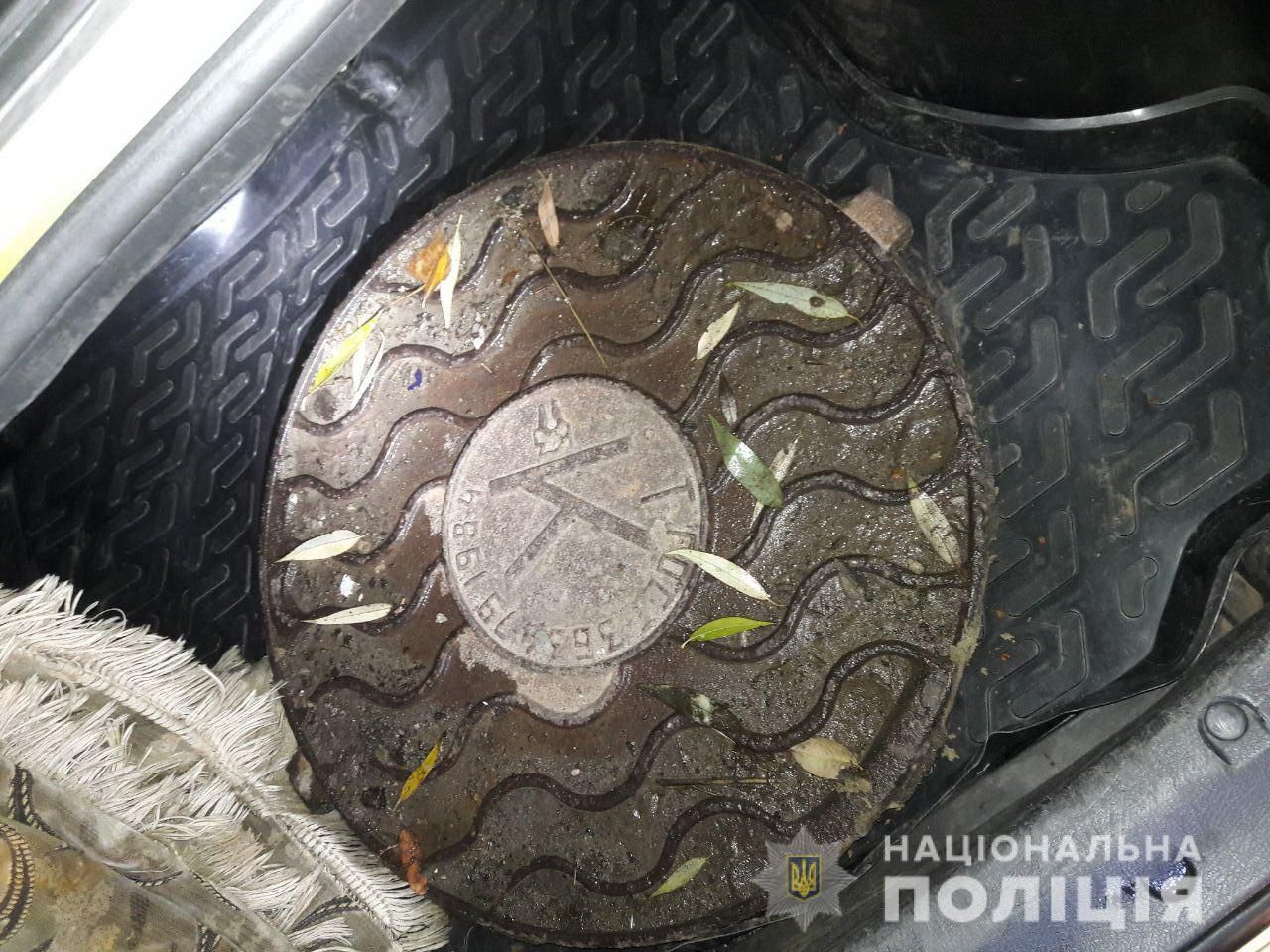 Канализационный вор похитил 50 люков с улиц в Сумах Канализационный вор похитил 50 люков с улиц в Сумах