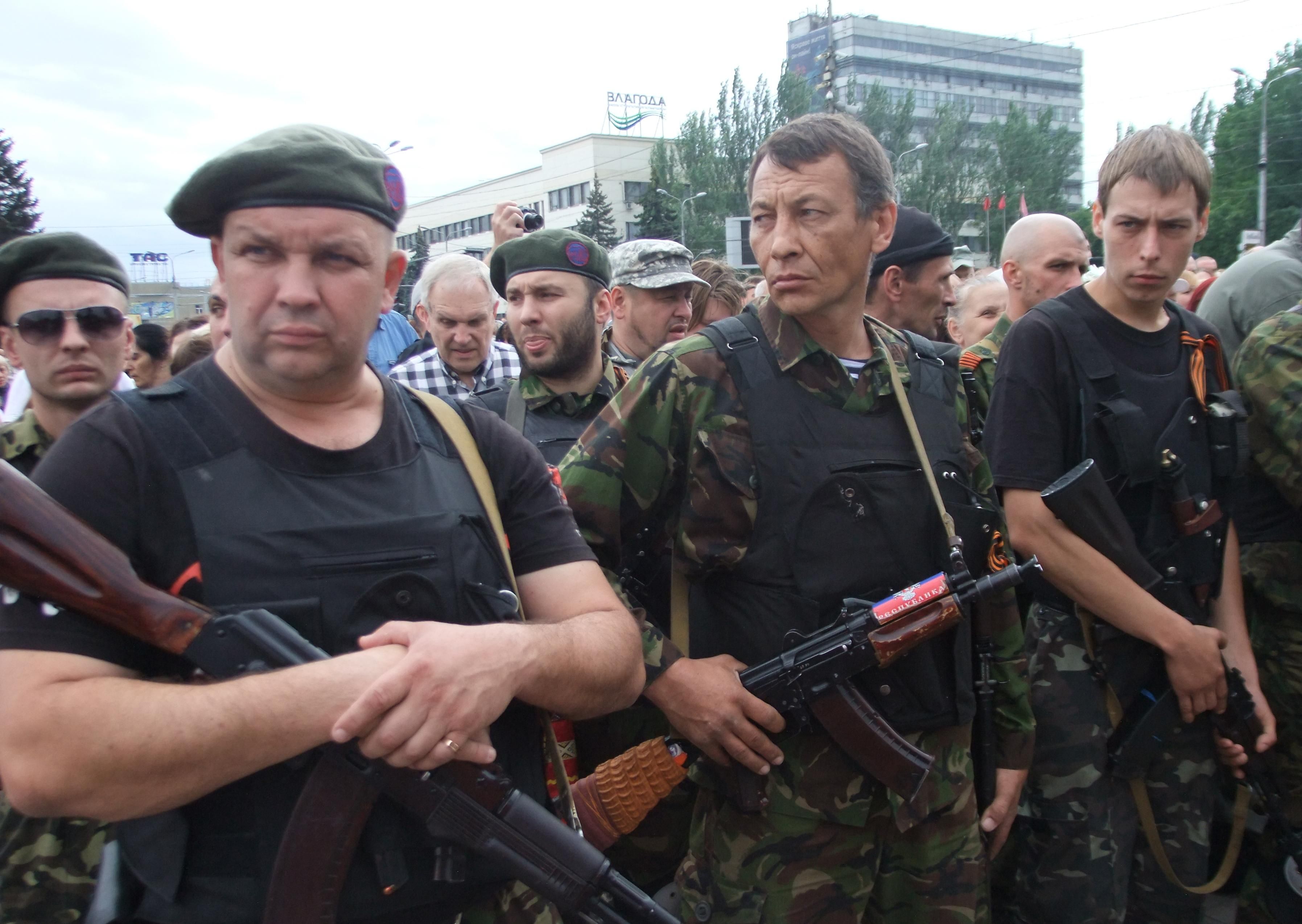 Боевики били из гранатометов и минометов: горячие точки на Донбассе Боевики били из гранатометов и минометов: горячие точки на Донбассе