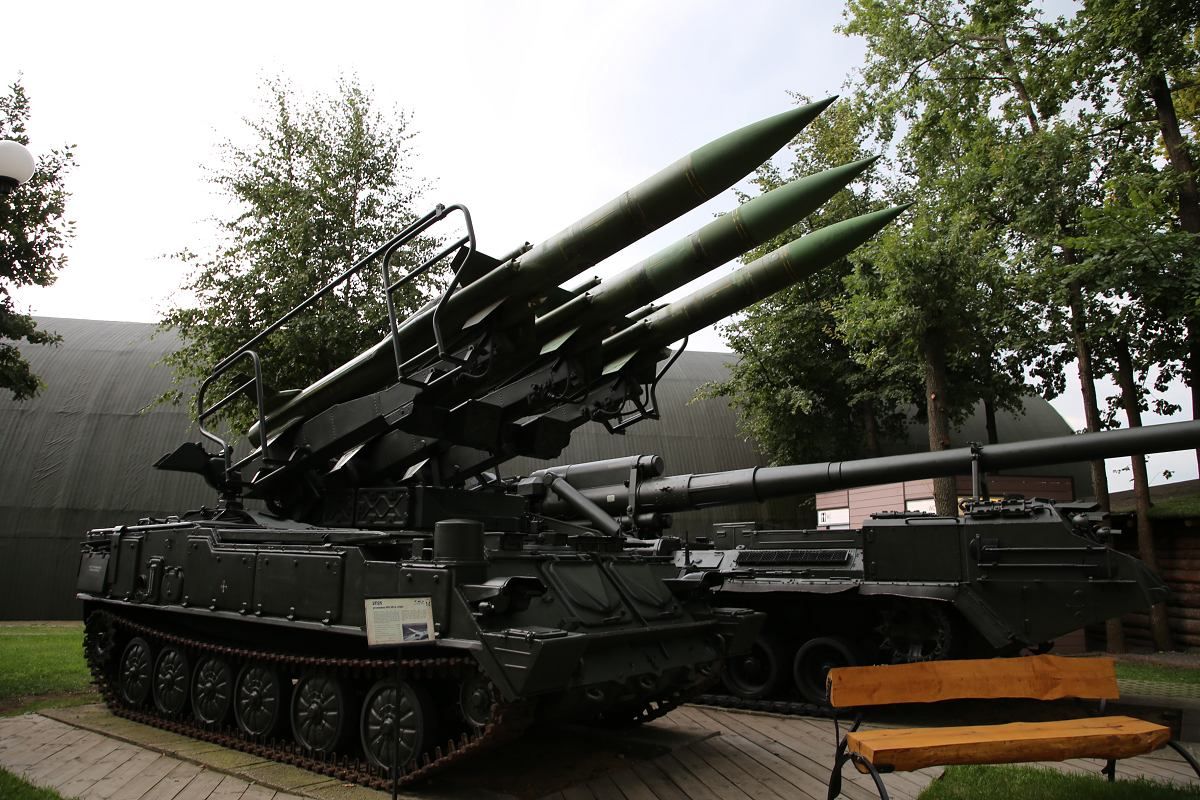 Трагедія в Балаклії: ймовірна причина – вибух двигуна зенітно-ракетного комплексу Трагедія в Балаклії: ймовірна причина – вибух двигуна зенітно-ракетного комплексу