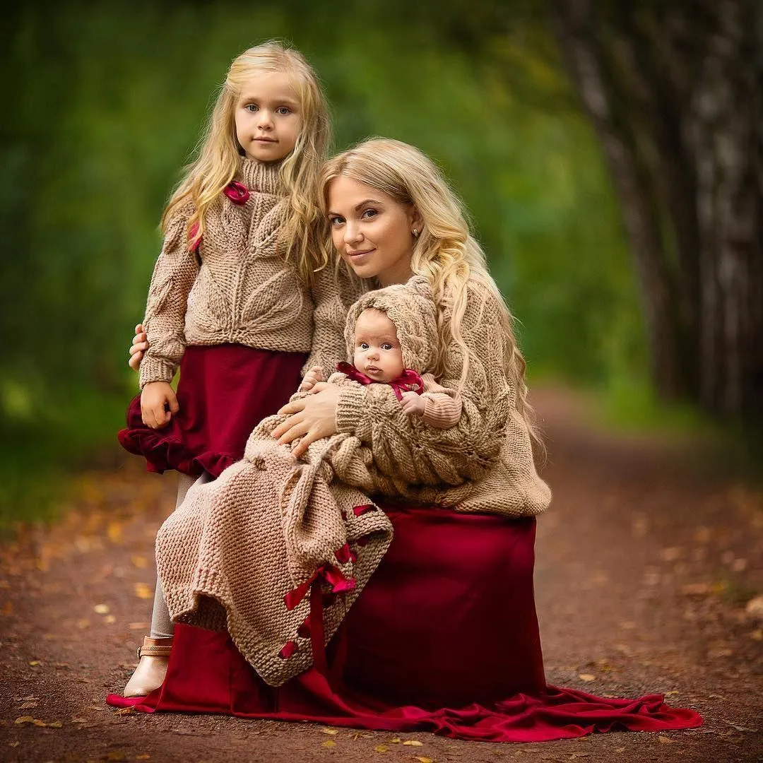 Модним стало те, що батьки та діти вдягаються однаково Модним стало те, що батьки та діти вдягаються однаково