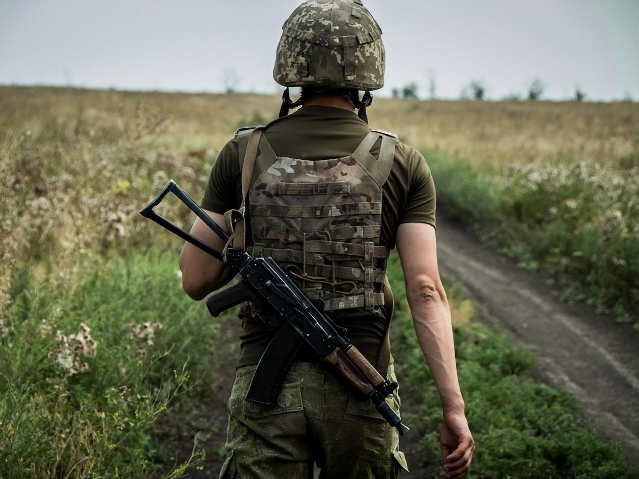 Бойовики з забороненої зброї обстріляли бійців ЗСУ на Донбасі, є поранений